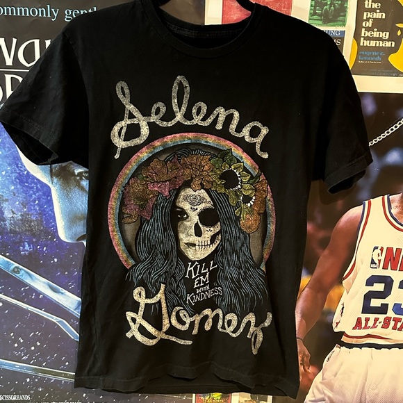 SELENA GOMEZ 2016 revival tour shirt "kill em with kindness" - Picture 1 of 5